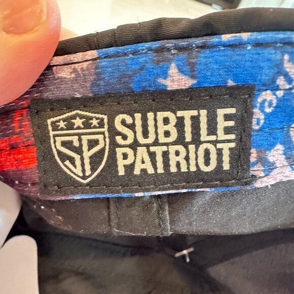 Subtle Patriot Covert Runner Hat Adjustable Patriotic Grey Black Striped NWT - Picture 3 of 6